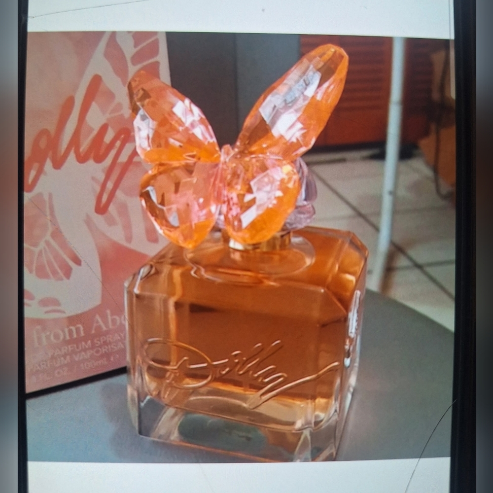 NWB authentic Dolly Parton Parfum 3.4 fl oz